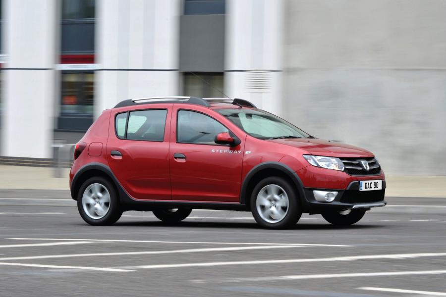 Dacia Sandero Stepway 2013 года  (UK) (фото 36 из 37)